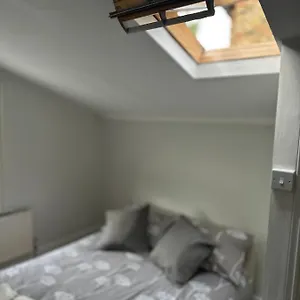 Homestay Cozy Double And Triple In Greenwich, London